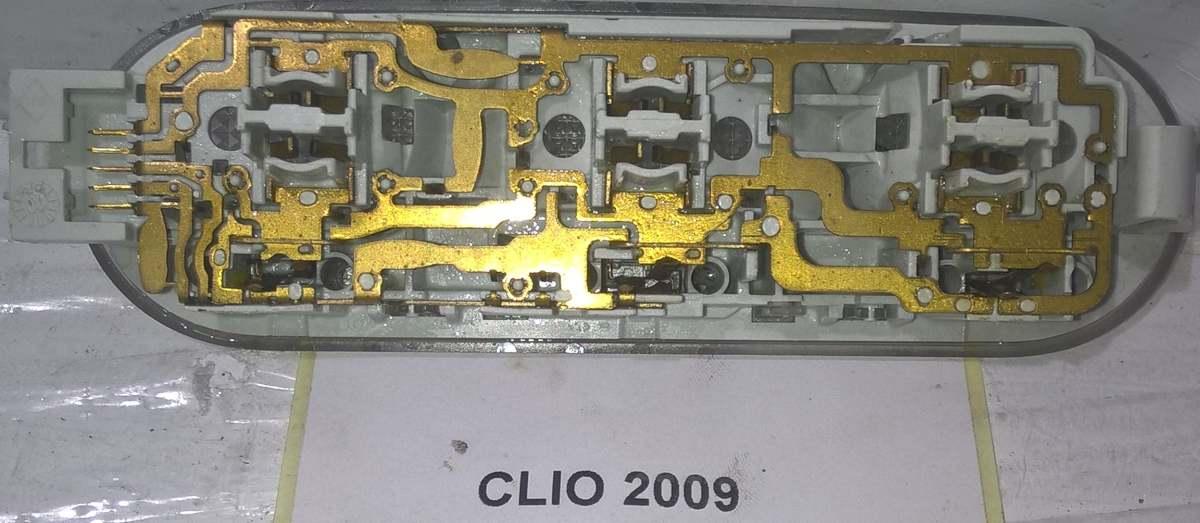 8200073231 PLAFONIERA INTERNA  RENAULT CLIO 2010 1500DCI<br />