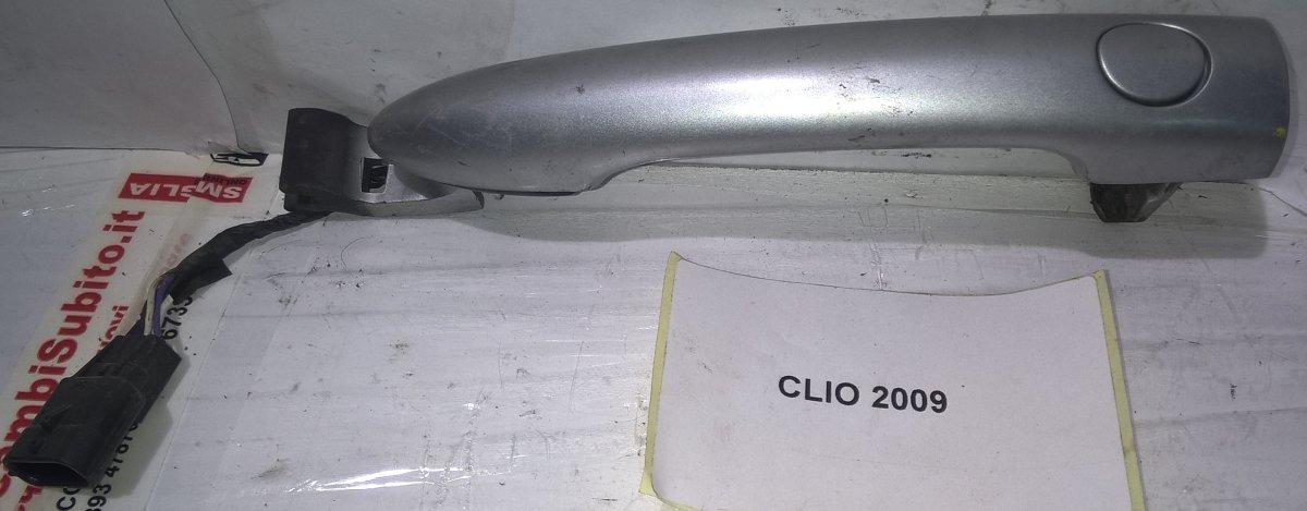 8200390052  MANIGLIA ANTERIORE SX RENAULT CLIO 2010<br />