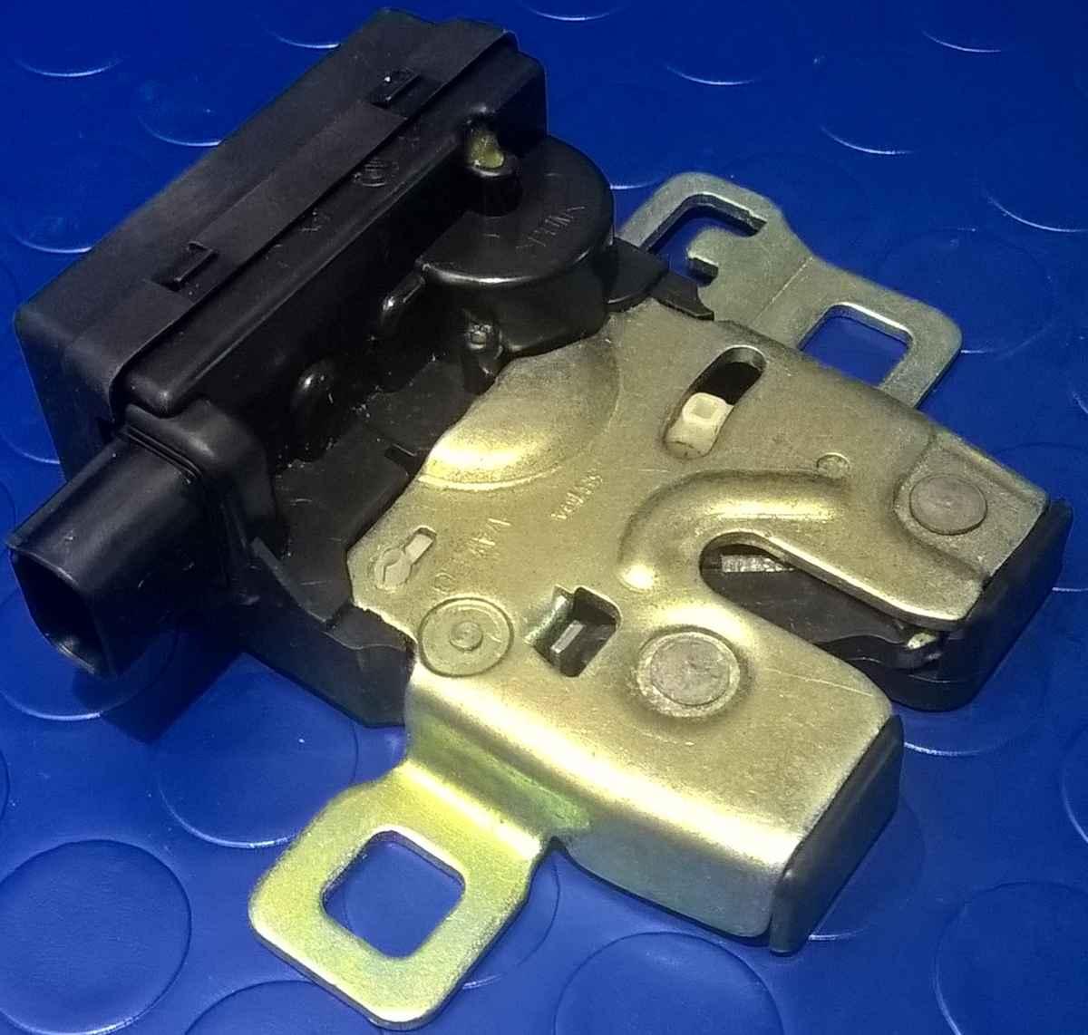 MINI ONE D ANNO 2011 CHIUSURA PORTELLONE 2754528 <br />