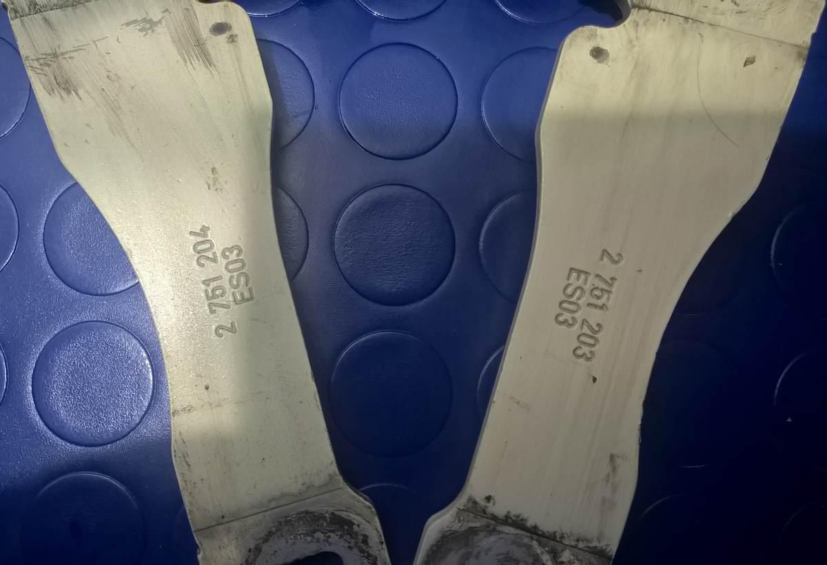 CERNIERE E PISTONCINI COFANO ANTERIIORE MINI ONE D 2011<br /><br /><br />