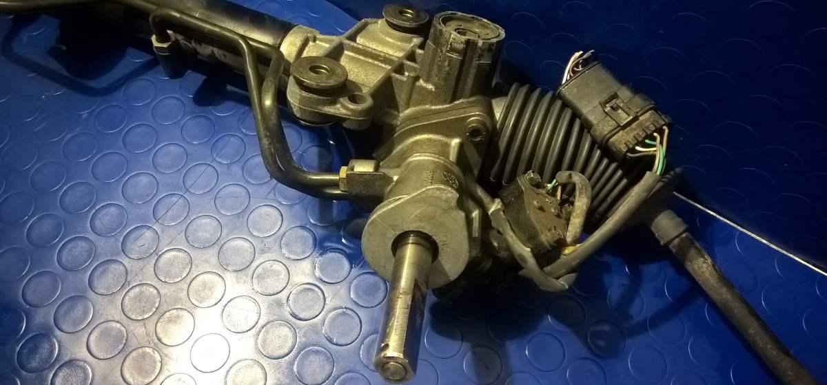 SCATOLA STERZO RENAULT LAGUNA ANNO 2000 7701467497<br />