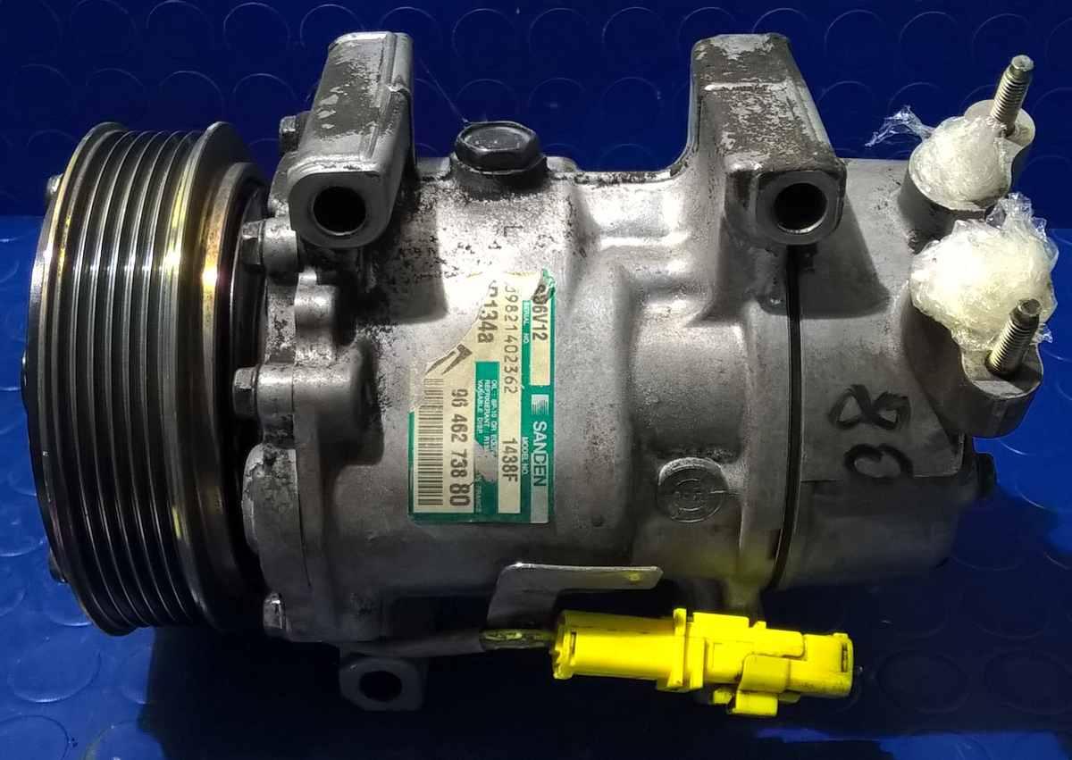 COMPRESSORE ARIA CONDIZIONATA PEUGEOT 206 1.4 HDI  9646273880<br />
