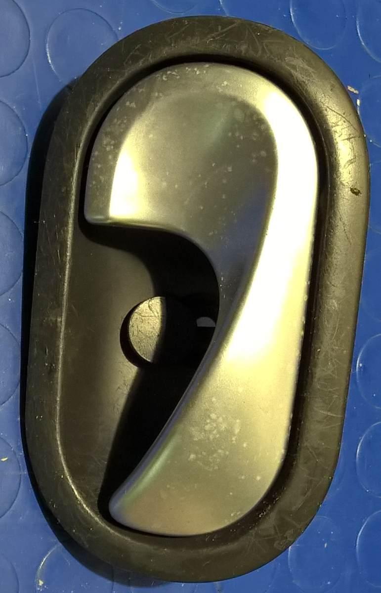 MANIGLIA INTERNA DX RENAULT SCENIC 2005 8200028486<br />