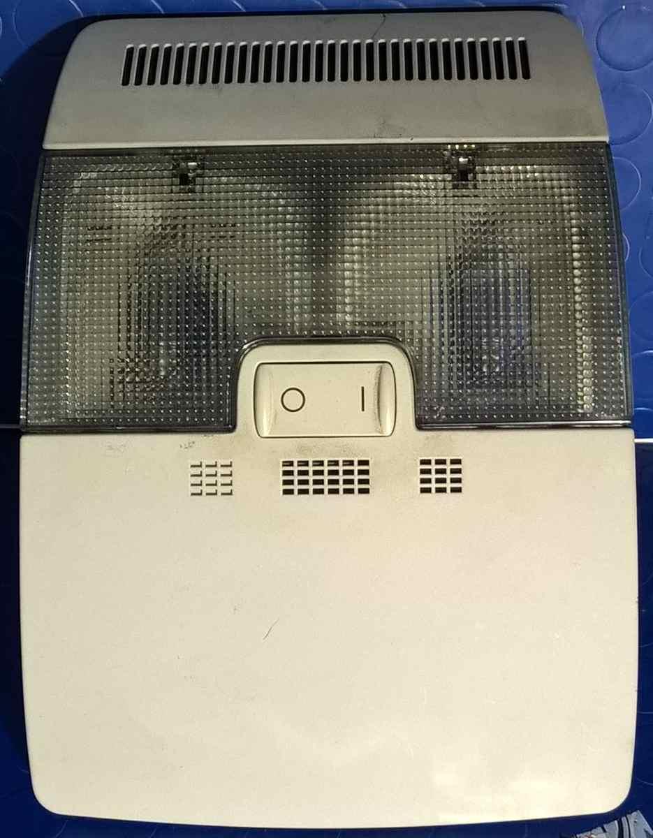 PLAFONIERA TETTO AUDI A3 2.0 TDI 140CV 2006 8P09471066PS<br />