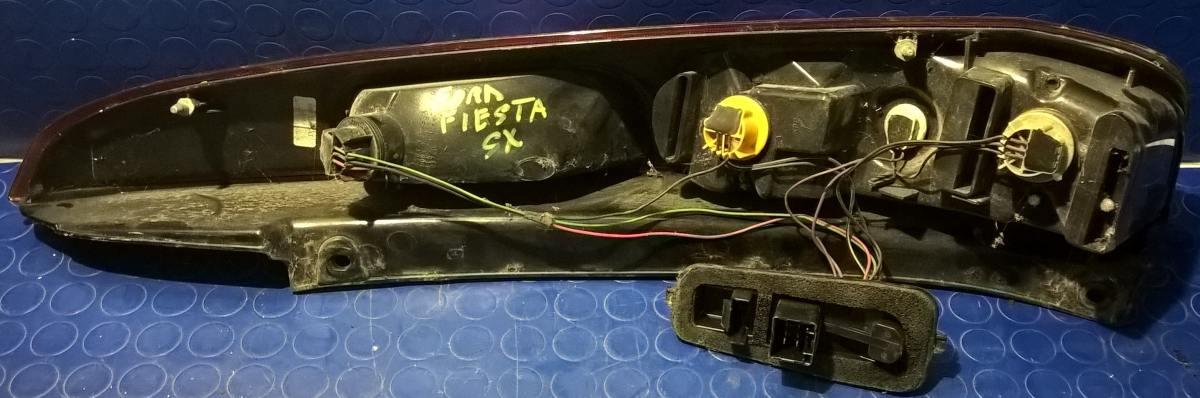 FANALE SX FORD FIESTA 1.4 HDI 2006 1437626<br />