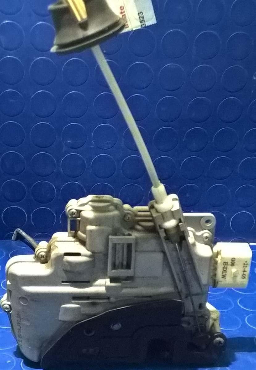 CHIUSURA PORTIERA ANT SX AUDI A3 2006 2.0 TDI 140CV  4F1837015E<br />