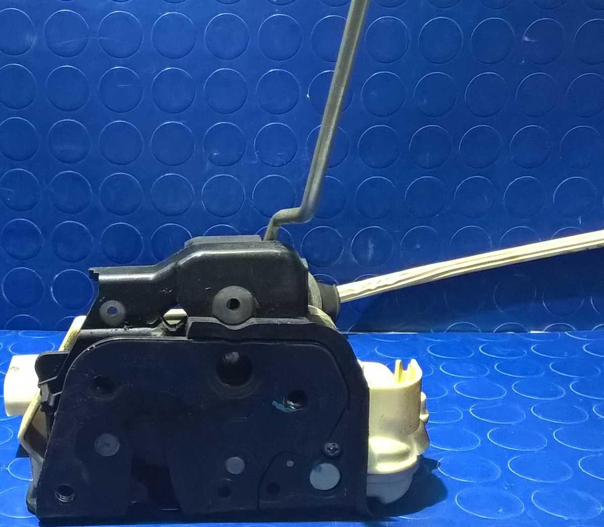 CHIUSURA PORTIERA ANT SX AUDI A3 2006 2.0 TDI 140CV  4F1837015E<br />