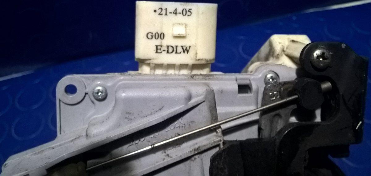 CHIUSURA PORTIERA ANT SX AUDI A3 2006 2.0 TDI 140CV  4F1837015E<br />