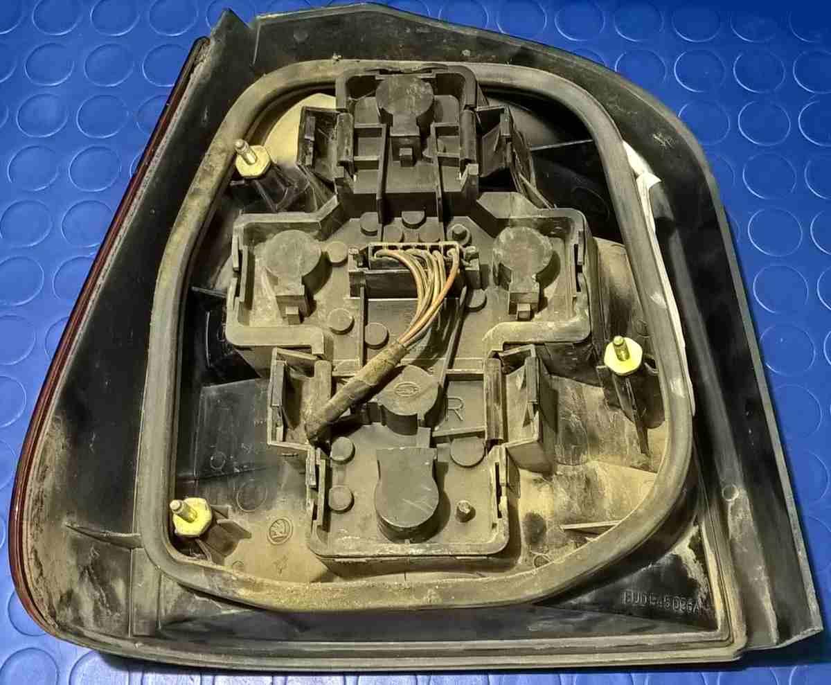 FANALE DX SKODA FELICIA 2000 6U0945096A<br />