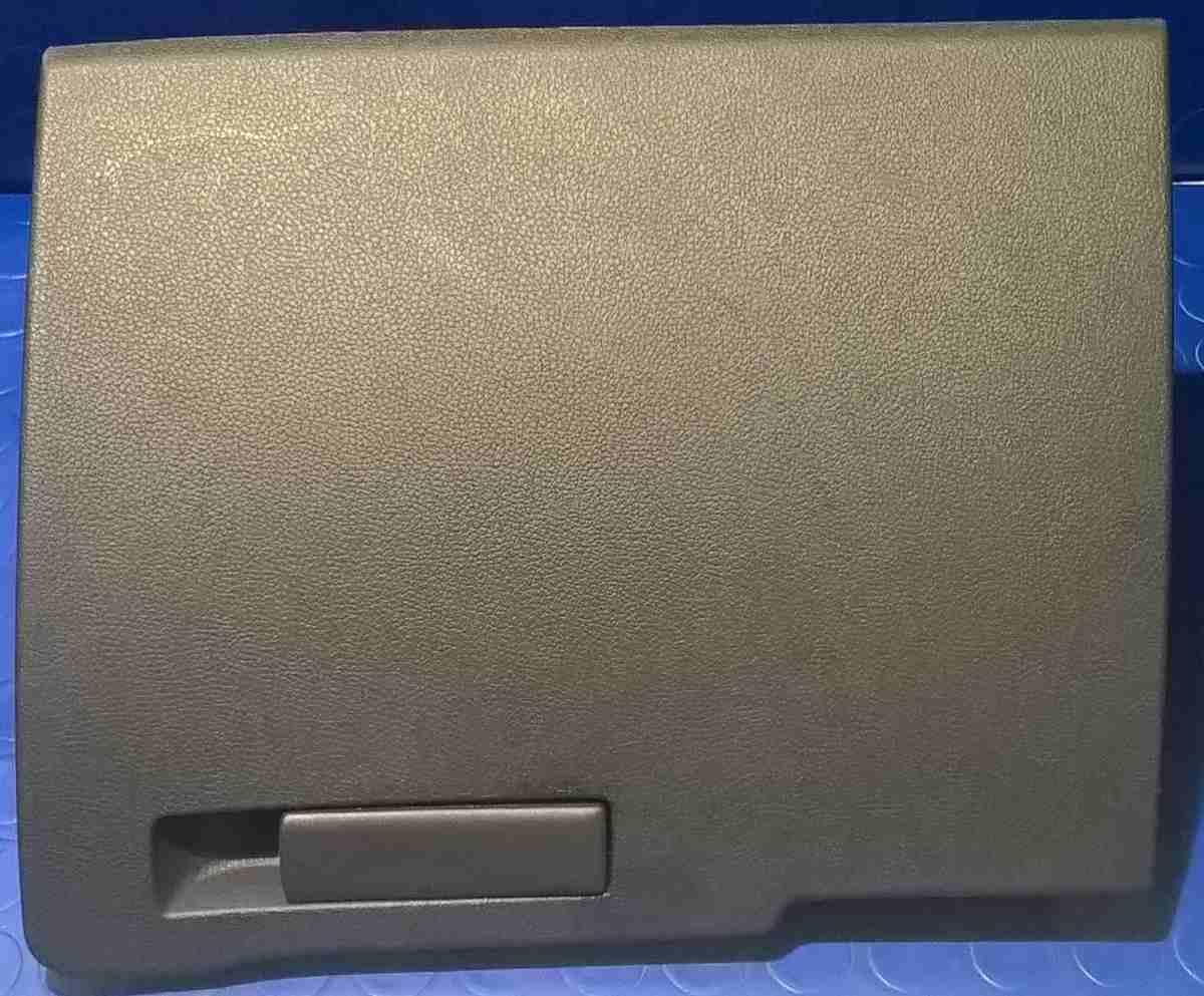 CASSETTO PORTAOGETTI PEUGEOT 3008 1.6 HDI 110CV 9685102777<br /><br /><br /><br />