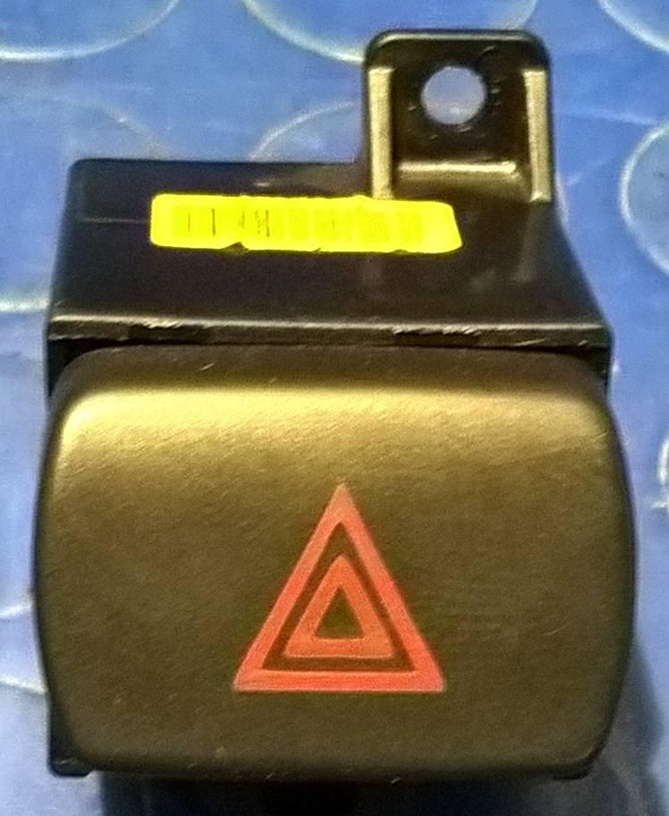 PULSANTE 4 FRECCE FIAT BRAVO 2010 735424252<br /><br />