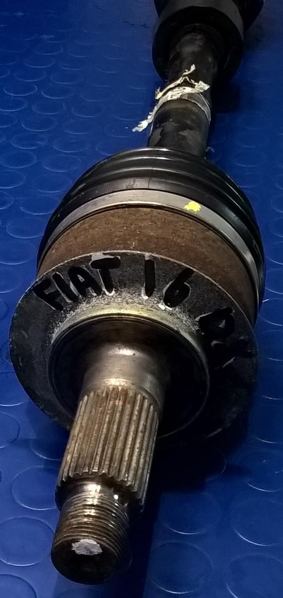 SEMIASSE DX FIAT SEDICI 1.9 MJT 120CV 71744014<br /><br /><br /><br />