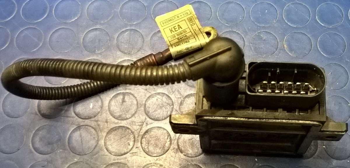 RELAY CONTROL UNIT BMW SERIE 5 530D 2006 778923004<br /><br /><br />