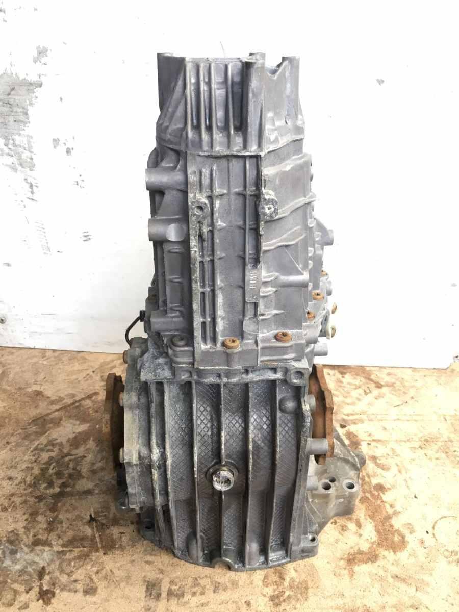 SCATOLA CAMBIO AUDI A6 1.8 BZ 1999 012300054KX<br /><br /><br />