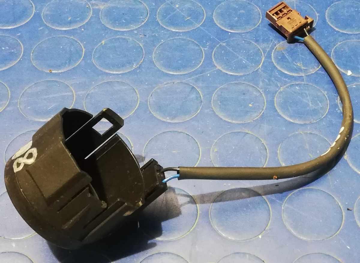 ANTENNINO CHIAVE PEUGEOT 3008 1.6 HDI 6160C1<br /><br /><br />