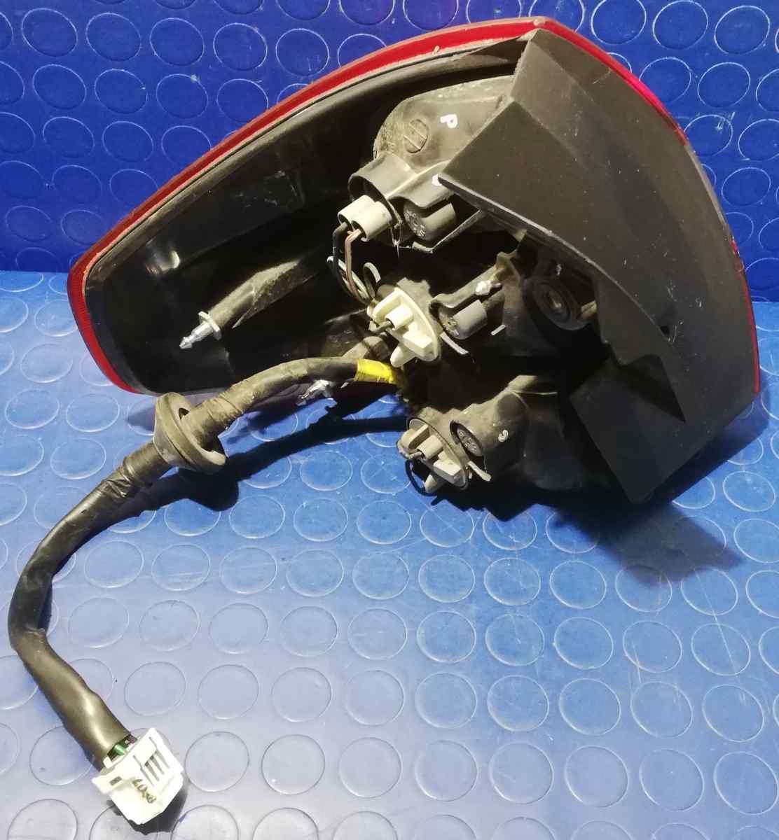 FANALE INTERNO DX RENAULT KOLEOS 2.0 DCI 26550JY00A<br /><br /><br />