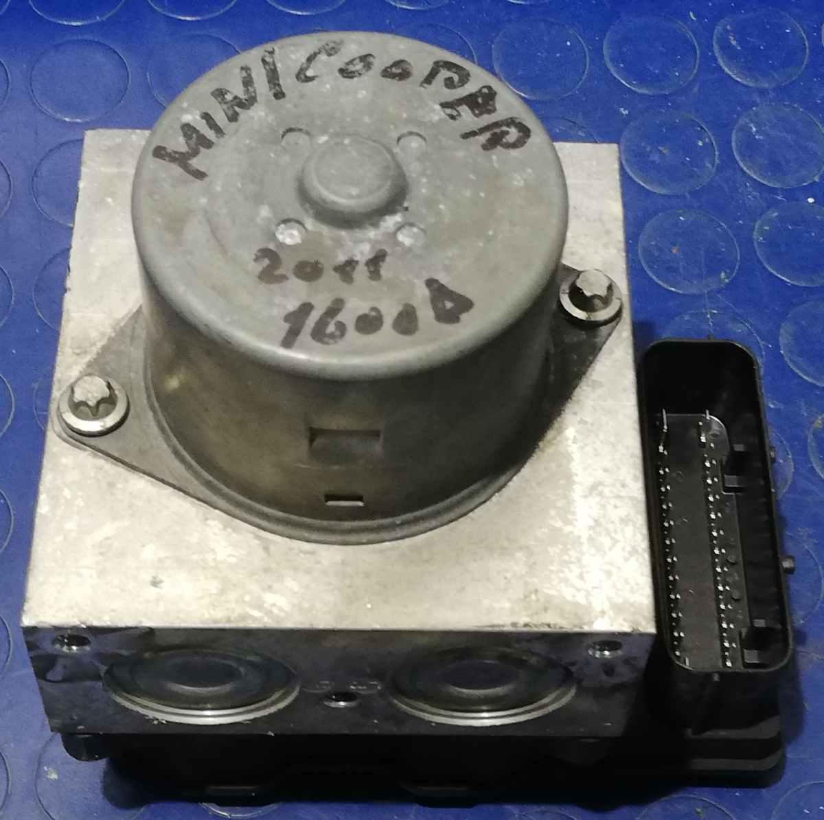 CENTRALINA ABS MINI ONE R56 1.6 TDI 2011 54085585D<br /><br /> <br />