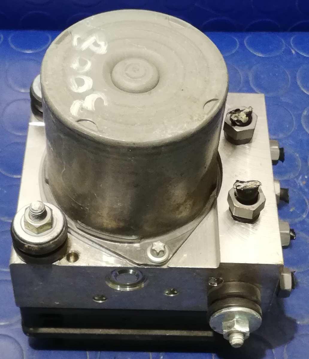 CENTRALINA ABS PEUGEOT 3008 1.6 HDI 2010 9666848380<br /><br /><br />