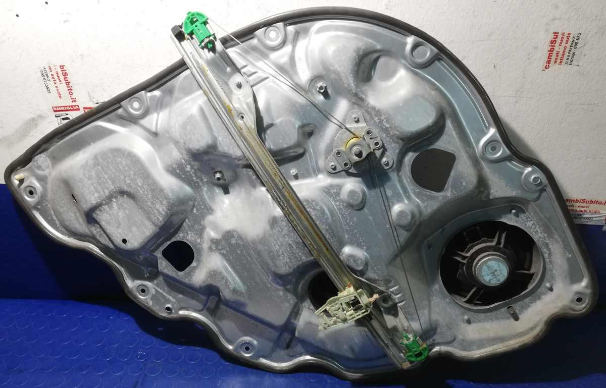 PANNELLO ALZAVETRO POST DX LANCIA MUSA 1.3 MJT 00517598260<br /><br />