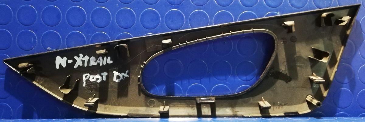COPRIMANGLIA INTERNO POST DX NISSAN X'TRAIL 2016 826824CL0A<br /><br /><br /><br /><br />