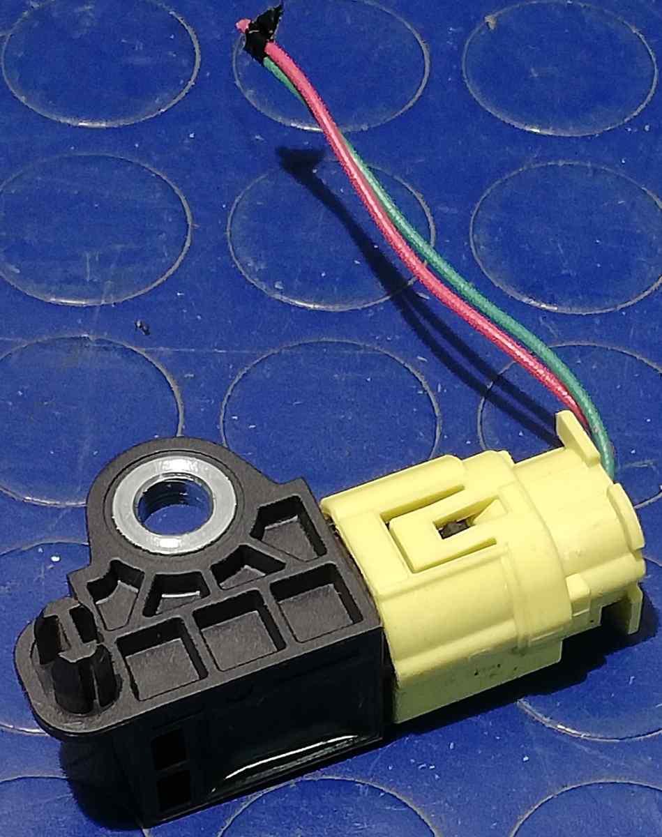 SENSORE AIRBAG NISSAN X TRAIL 2016 1.6 DCI 988303RA0A<br /><br /><br />