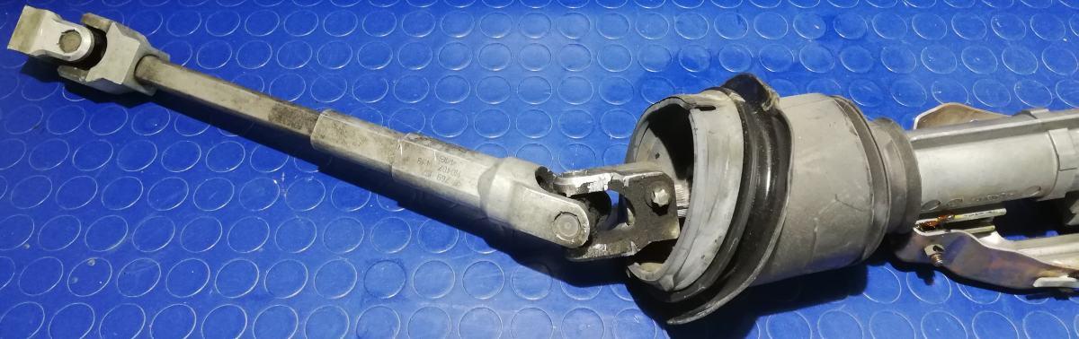 PIANTONE STERZO BMW SERIE 1 120D 2007 32306786899<br />