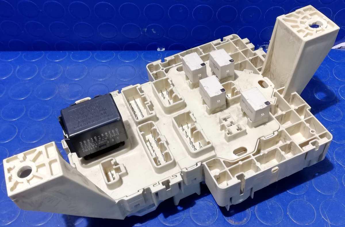 BODY COMPUTER SUZUKI SWIFT 1.3 B 2007 3677062J21<br /><br /><br />