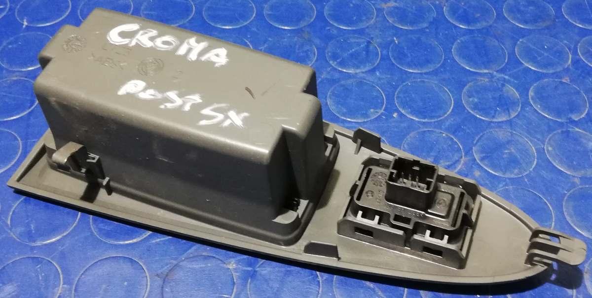 PULSANTE ALZACRISTALLO POST SX FIAT CROMA 2.4 JTD 2006 6490X7<br />