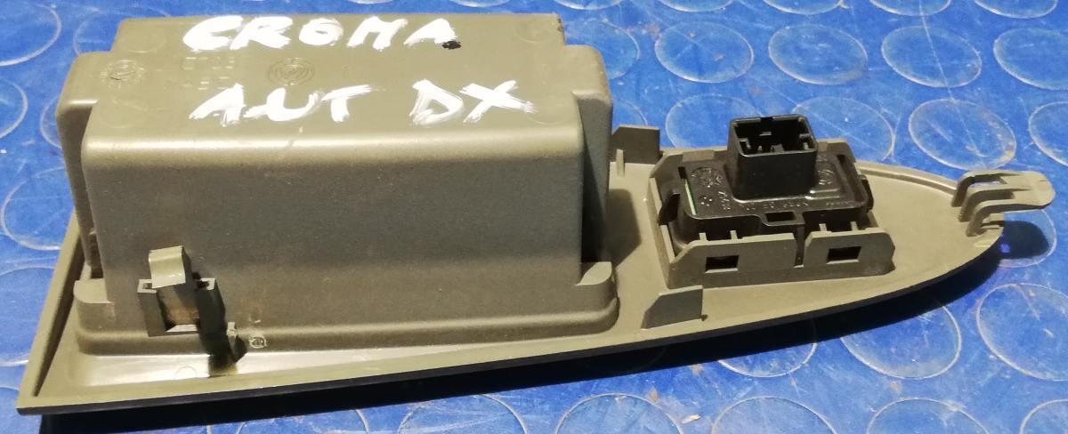 PULSANTE ALZACRISTALLO ANT DX FIAT CROMA 2.4 JTD 2006 6490X3<br />