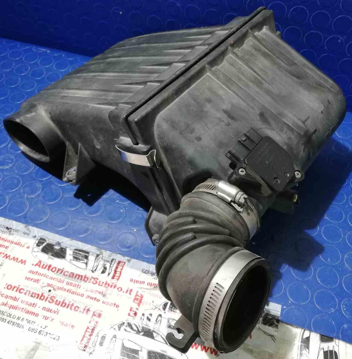 SCATOLA FILTRO ARIA SUZUKI SWIFT 1.3 B 2007 1370063J00<br /><br />
