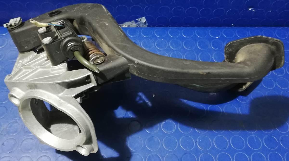 PEDALIERA BMW SERIE 1 120d 2007 42322403<br />