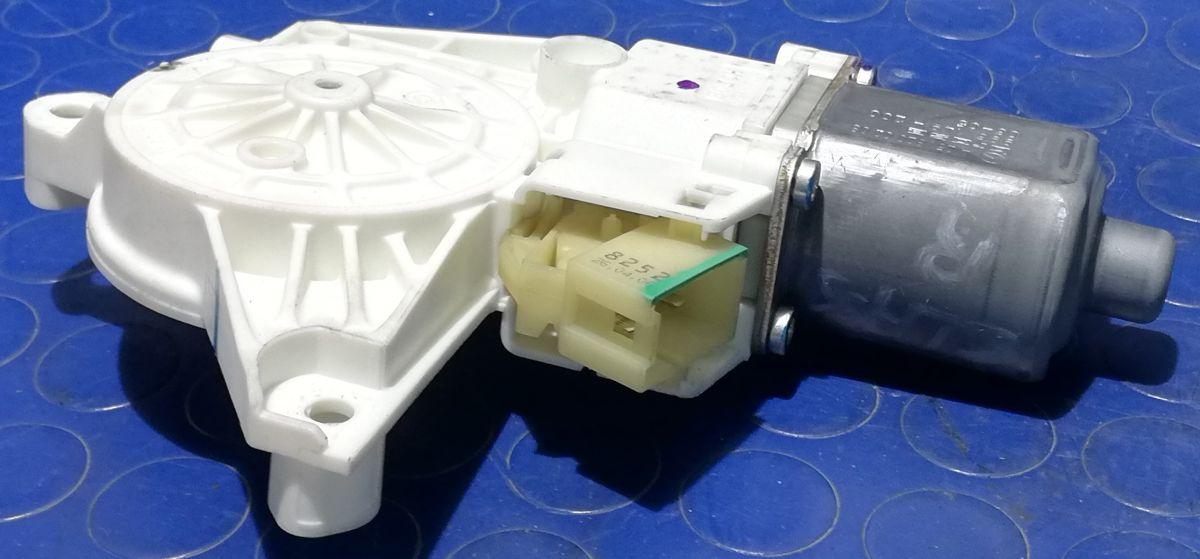 MOTORINO ALZAVETRO POST DX MERCEDES CLASSE R 2007 A2518200208<br /><br /><br />