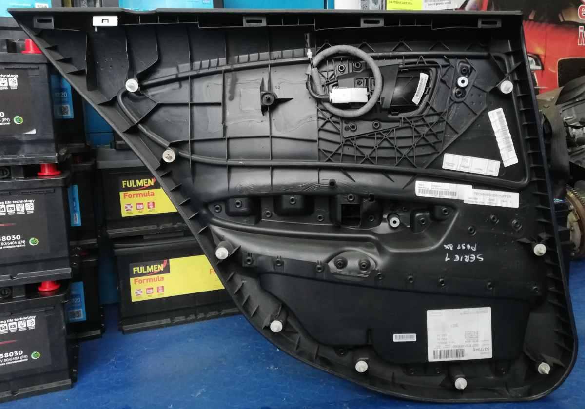 PANNELLO PORTIERA POST DX BMW SERIE 1 120d 2007 51419121196<br /><br /><br />