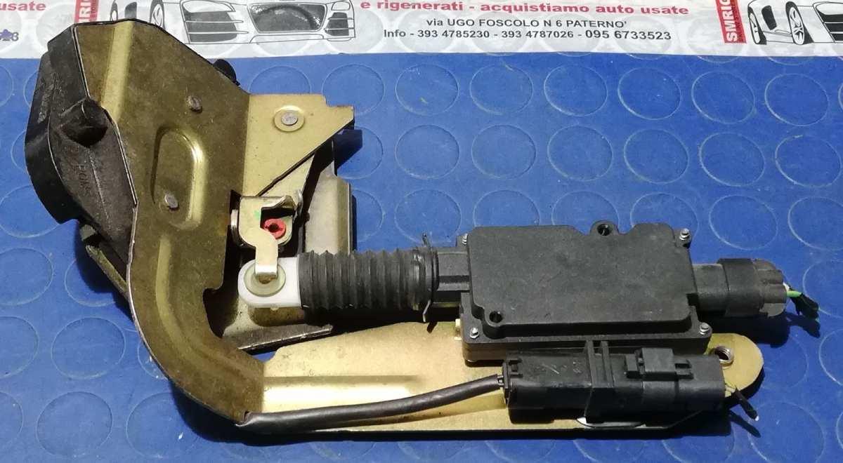 CHIUSURA PORTIERA POST DX LANCIA PHEDRA 2.2 JTD 2006 PZ08B01Y<br /><br /><br />