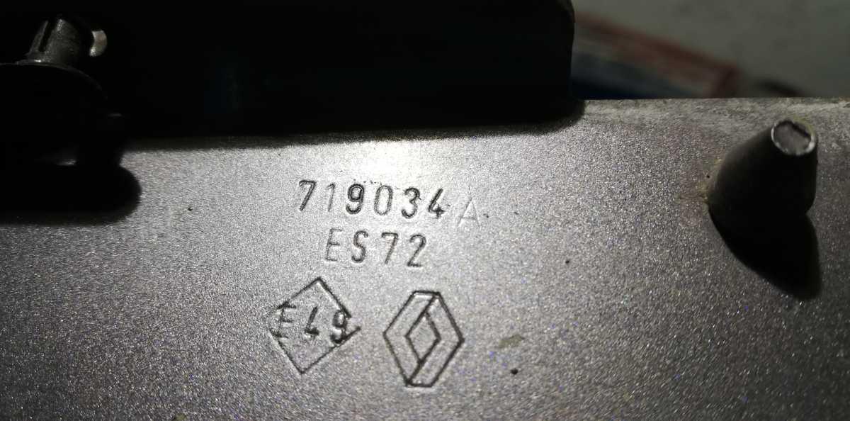 CERNIERA COFANO DX RENAULT CLIO 2010 719034ES72<br /><br /><br />