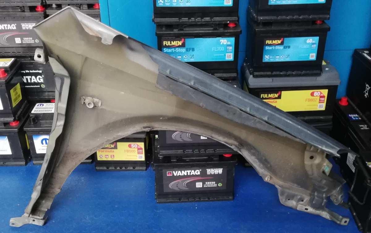 PARAFANGO SX NISSAN PRIMERA 2004 63101AV630<br /><br /><br />