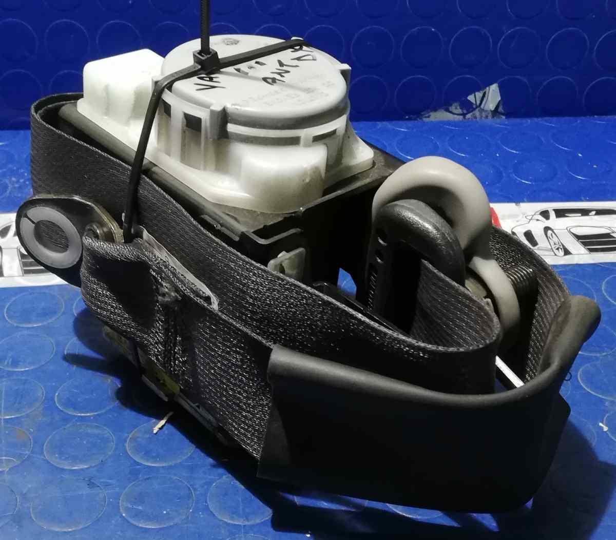 CINTURA DI SICUREZZA ANT DX TOYOTA YARIS 2007 732100D190C0<br /><br /><br />