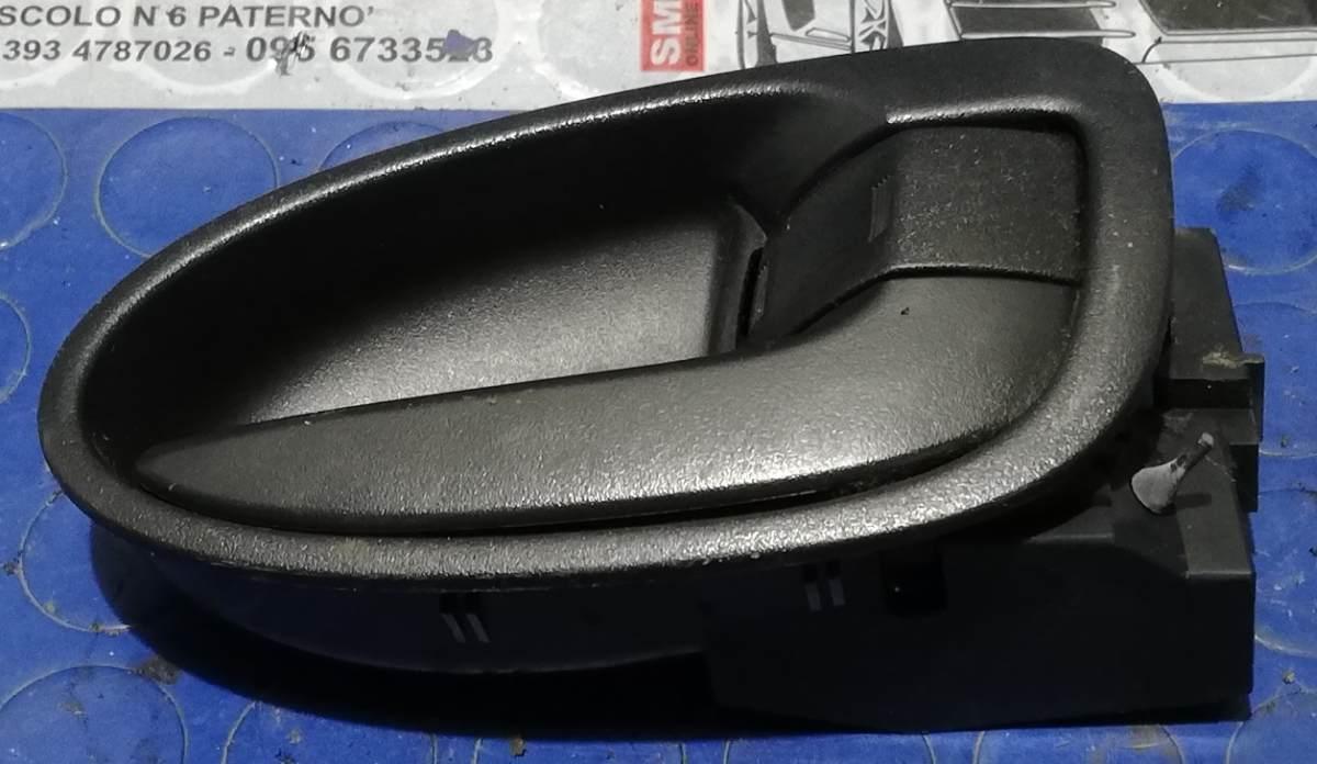 MANIGLIA ANT SX TOYOTA YARIS 2007 692060D090B0<br /><br /><br />