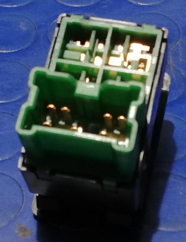 COMANDI SPECCHIETTI ELETTRICI NISSAN PRIMERA 1.9 DCI 2006 NISSA001<br /><br /><br />