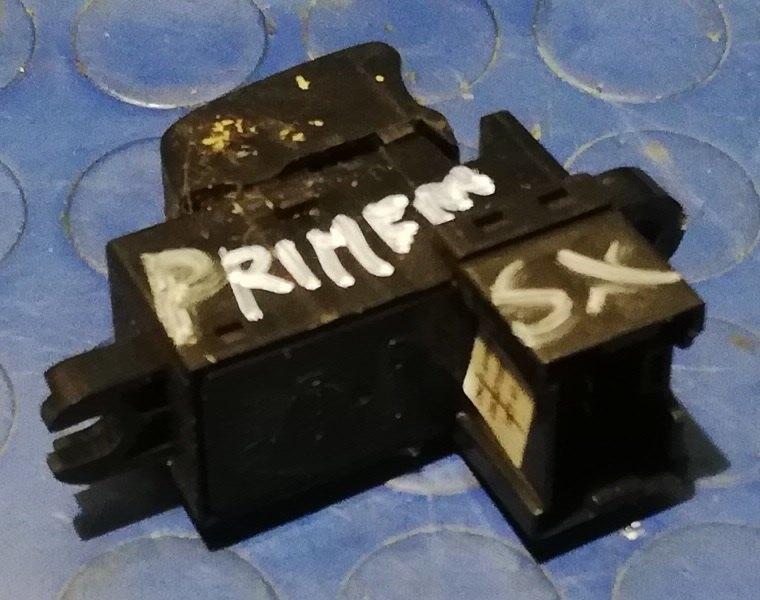 PULSANTE ALZAVETRO POST SX NISSAN PRIMERA 1.9 DCI 2006 25411AV600<br /><br /><br /><br />