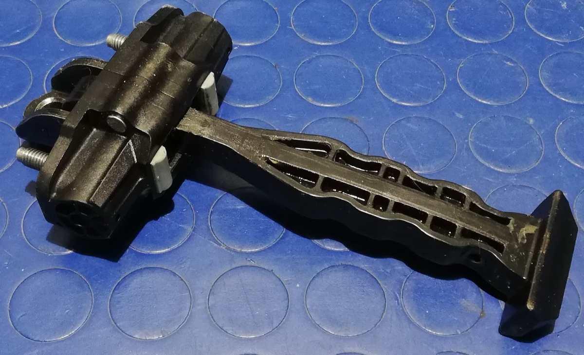 TIRANTE PORTIERA ANT DX FORD B-MAX 1.5 TDCi 75CV 2015 1751582<br /><br /><br />