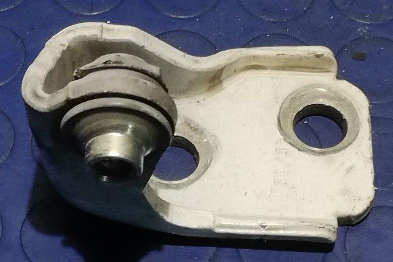 CERNIERA PORTIERA SX BASSA FORD B MAX 2015 1.6 TDI AV11R22811<br /><br /><br />