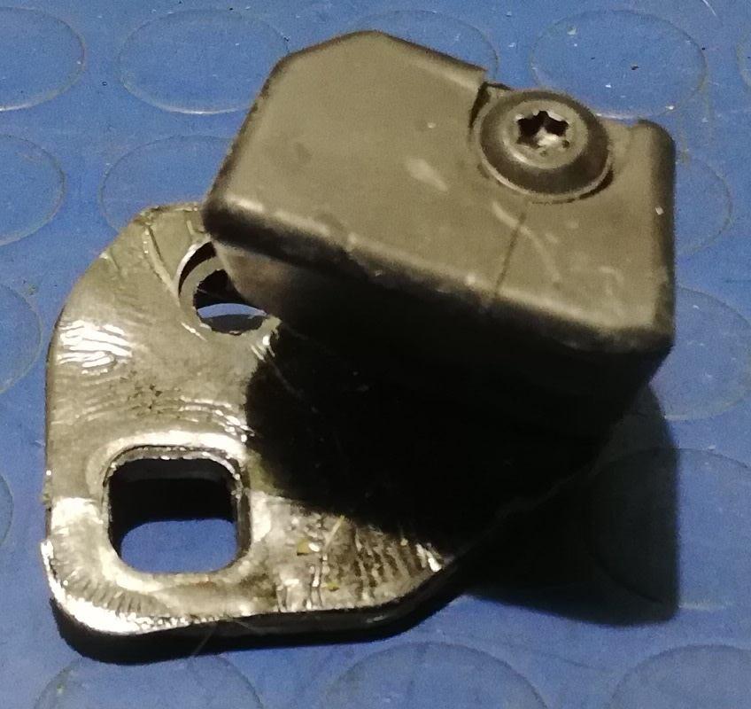 GOMMINA PORTIERA POST SX FORD B MAX 2015 1.6 TDI  AV11R268A99<br /><br /><br />