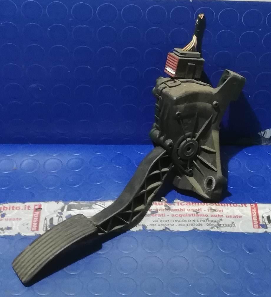 PEDALE ACCELERATORE SMART FORFOUR 1.1 W454 A4543000304<br /><br /><br />