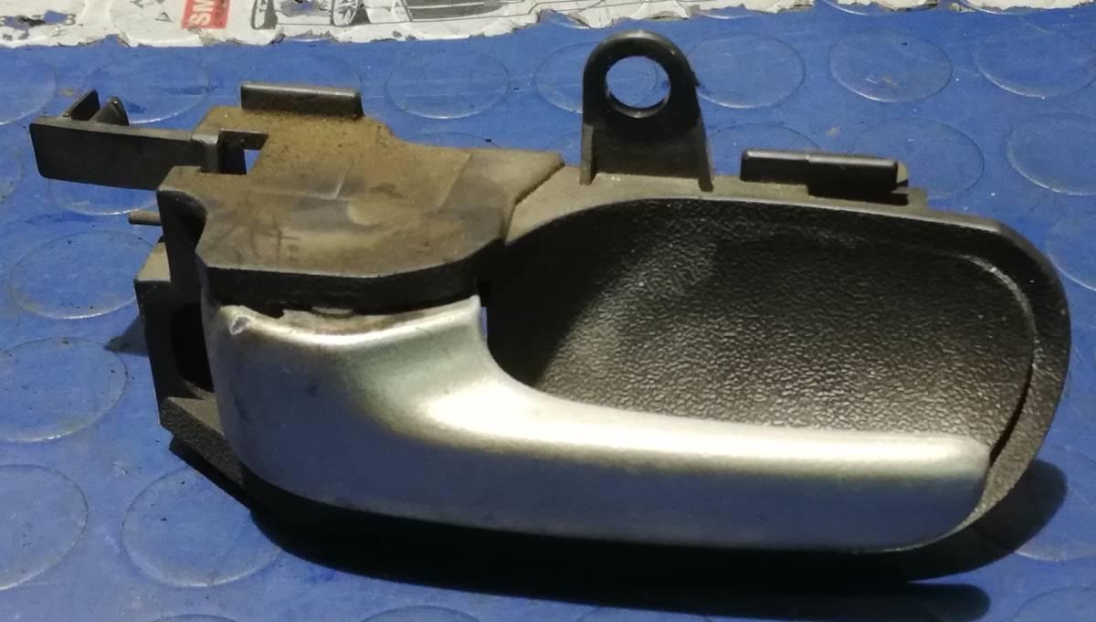 MANIGLIA ANT SX TOYOTA YARIS 2004 1.0 BZ 692060D060B1<br /><br /><br />