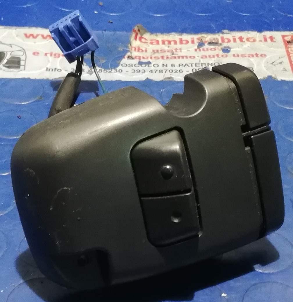 COMANDI AUTORADIO TOYOTA YARIS 2004 1.0 BZ 842470D010<br />