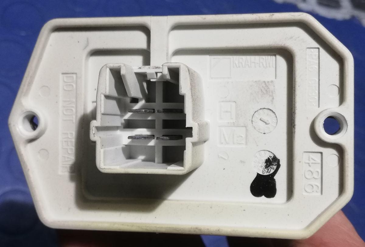 RESISTENZA STUFA TOYOTA YARIS 2004 1.0 BZ YARIS002<br /><br /><br />