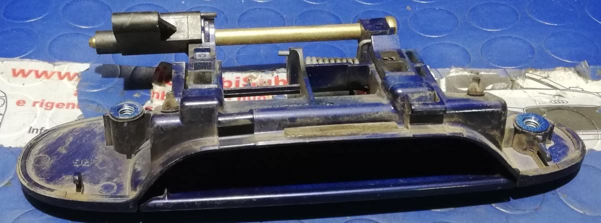 MANIGLIA POST SX TOYOTA YARIS 2004 1.0 BZ 692400D010<br /><br /><br />