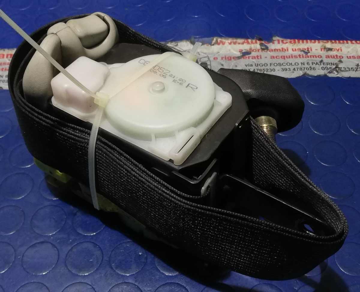 CINTURA DI SICUREZZA ANT DX TOYOTA YARIS 2004 1.0 BZ<br /><br />