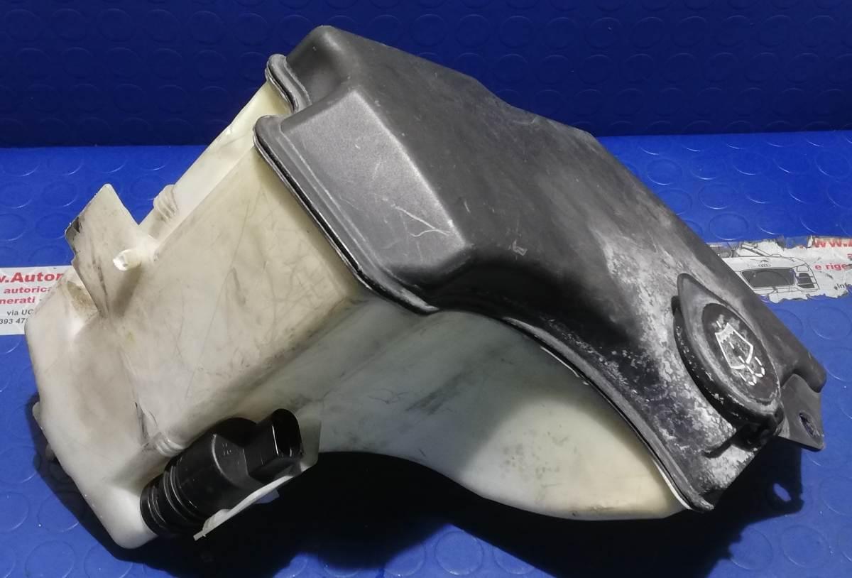 VASCHETTA ACQUA VETRI BMW SERIE 3 320 E46 2000 61667007970<br /><br /><br />